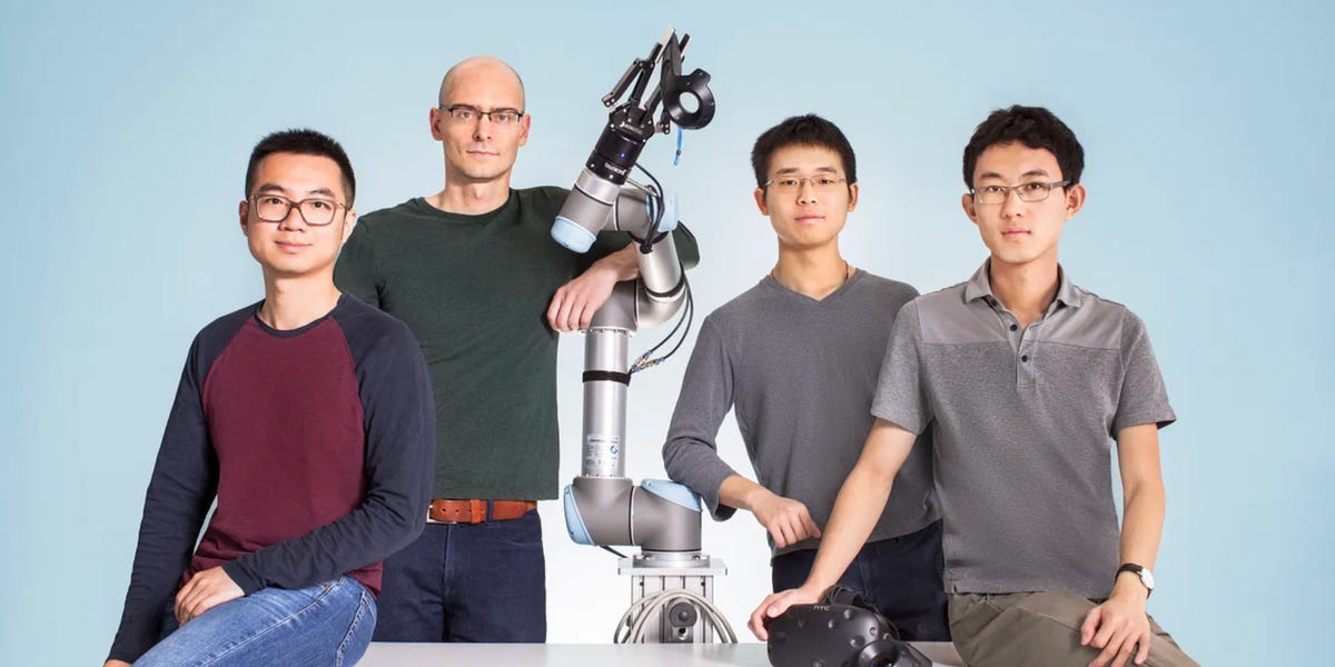 The AI in ChatGPT Could Make Warehouse Robots Work Better